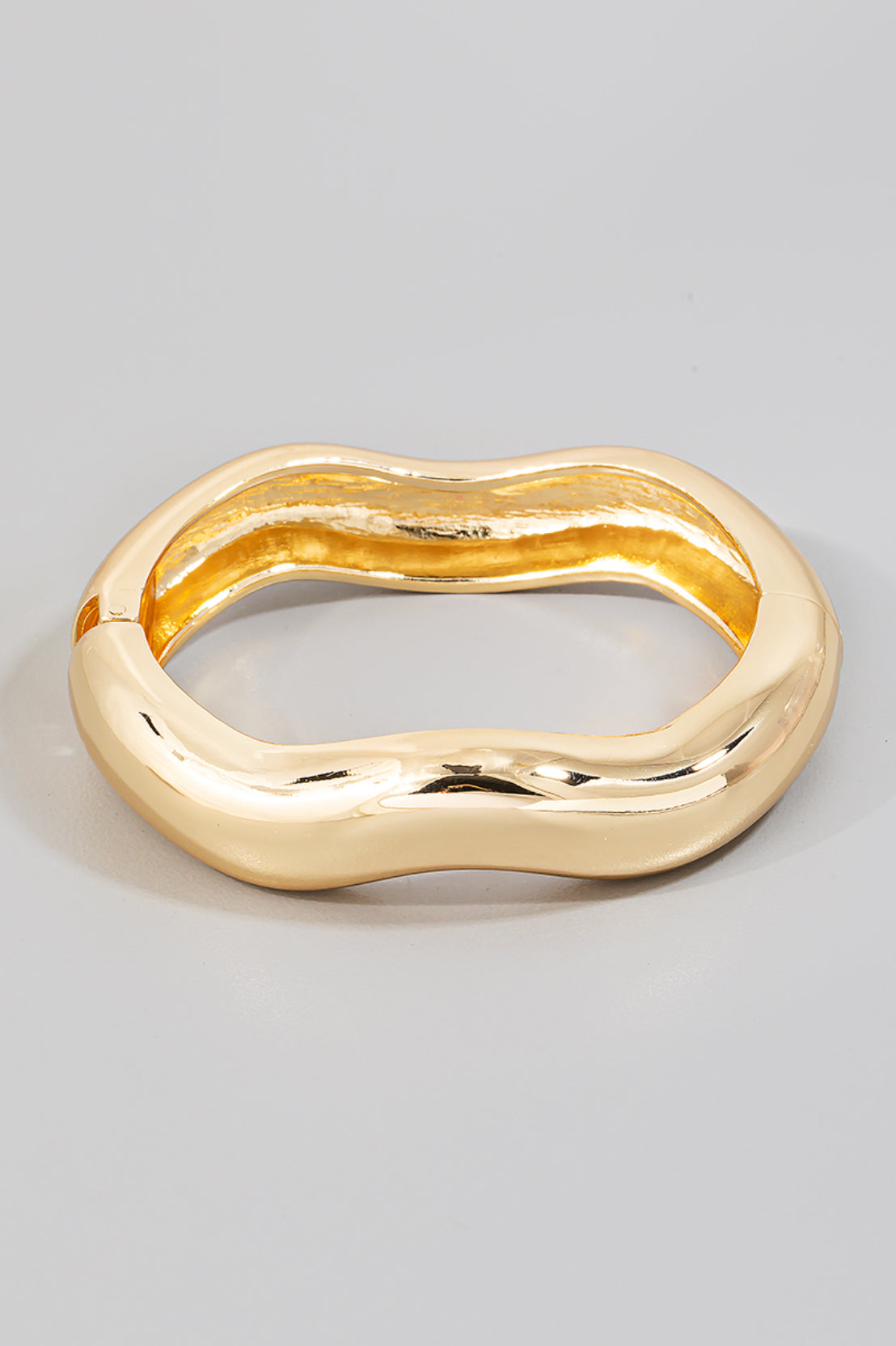 Metallic Wavy Bangle Bracelet